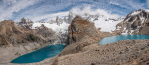 El Chalten circuit (7 of 14) Two turqouise lakes in deep valleys with a whocte rocky mountins in the background