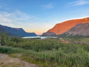 Sunset over the mountains on Kungsleden trail
