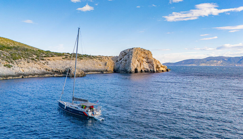 Sailboat anchored in Croatia near Modra Spilja on teh way to Lipari 2026