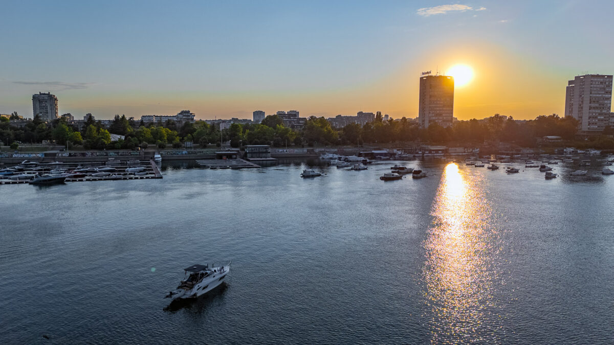 sunser over the donau in Beograde